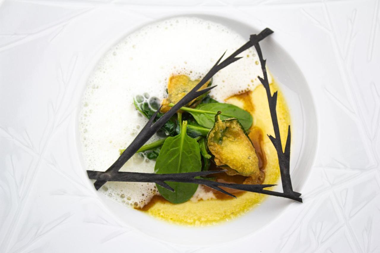 Chateau D'Origny, Chambres D'Hotes Et Restaurant Gastronomique Ouches エクステリア 写真
