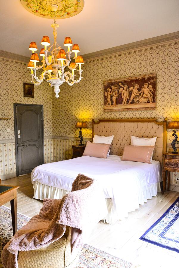 Chateau D'Origny, Chambres D'Hotes Et Restaurant Gastronomique Ouches エクステリア 写真