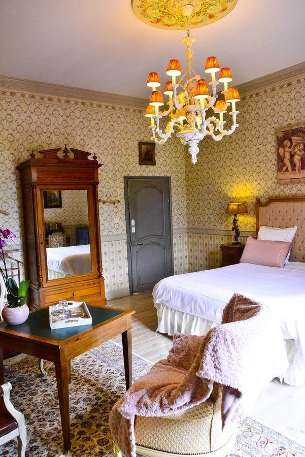 Chateau D'Origny, Chambres D'Hotes Et Restaurant Gastronomique Ouches エクステリア 写真