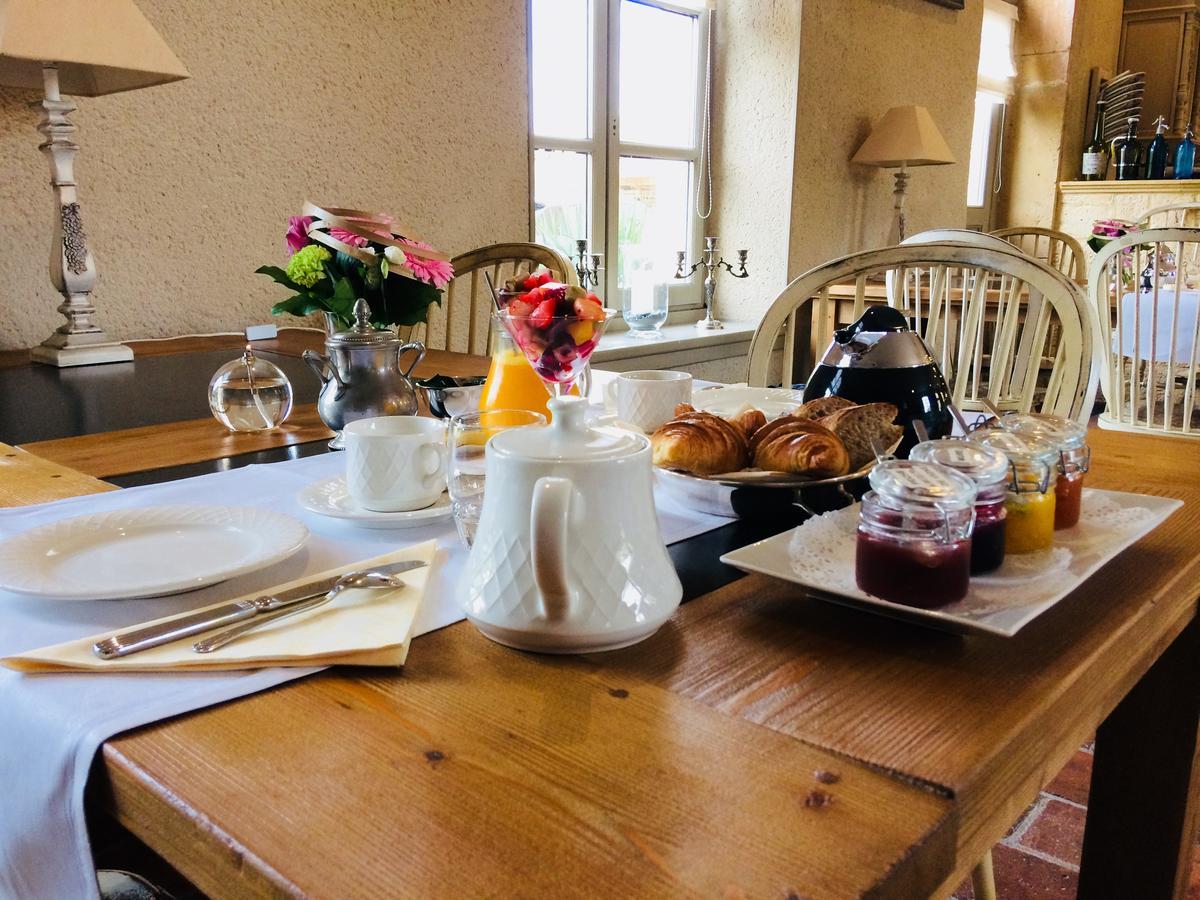 Chateau D'Origny, Chambres D'Hotes Et Restaurant Gastronomique Ouches エクステリア 写真