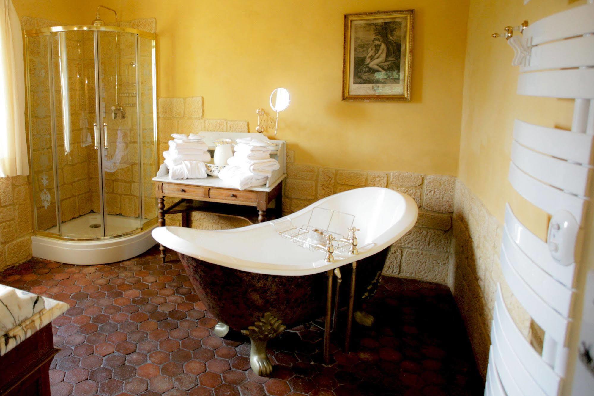 Chateau D'Origny, Chambres D'Hotes Et Restaurant Gastronomique Ouches エクステリア 写真